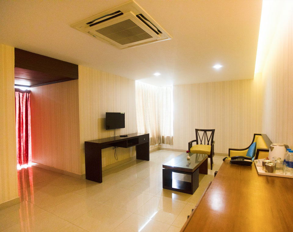 Crossway Saaral Resort Suite Room